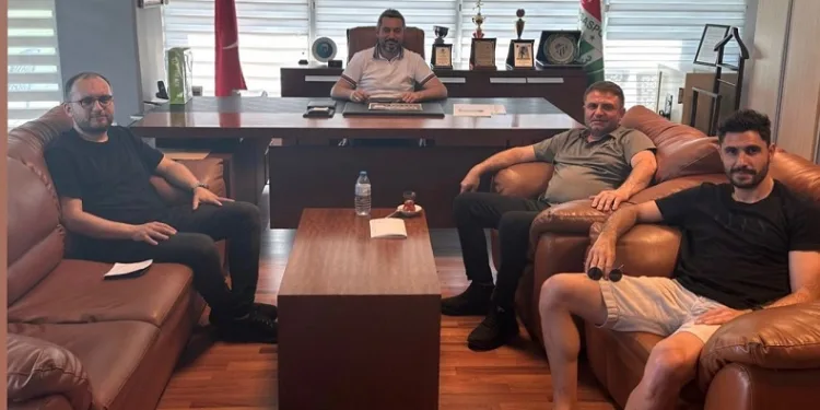 Özer Hurmacı yöneticilerle bir araya geldi