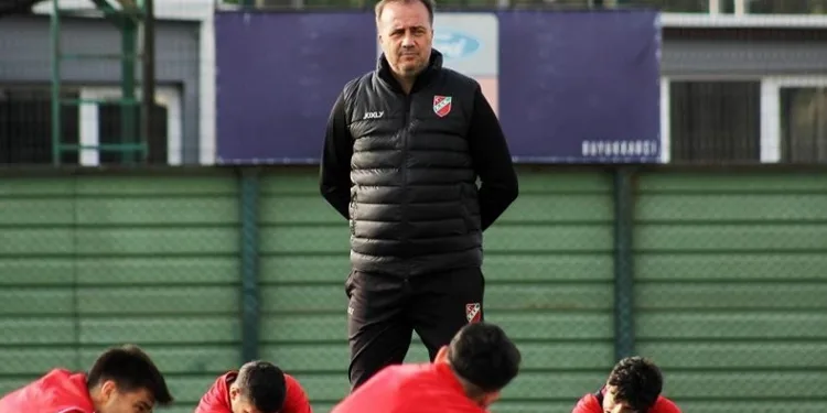 Elazığspor, Selahaddin Dinçel ile anlaştı