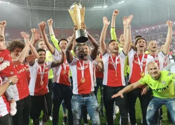 Şampiyon Samsunspor sahaya iniyor