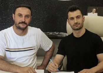 Sakaryaspor, Burak Süleyman ile sözleşmeyi uzattı