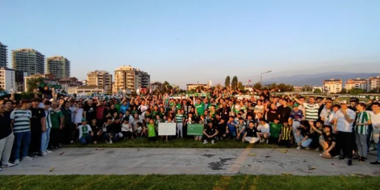 Bursaspor Taraftarı Özlüce’ye akın etti