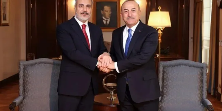 İlk mesaj “milli dış politika” oldu