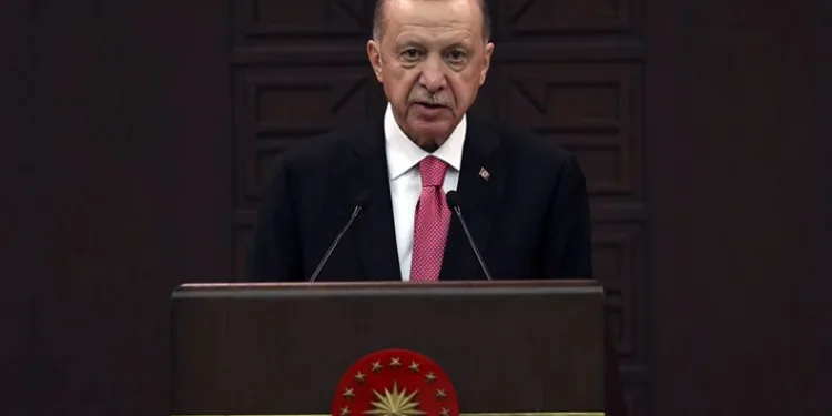 Yeni kabine üyelerinden ilk mesajlar