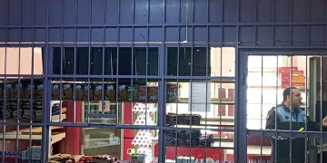 Zabıta 148 işyerini denetledi 3 işyerini mühürledi