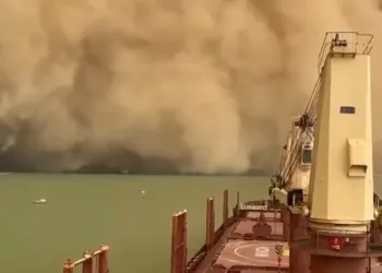 Mısır’da kum fırtınası