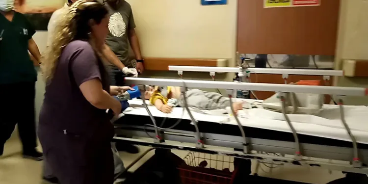 Bursa’da 3. kattan düşen bebek ağır yaralandı