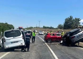 Mersin’de zincirleme trafik kazası