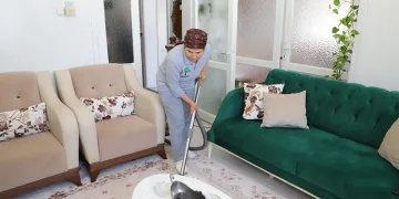 Bayram öncesi yaşlıların evleri temizlendi