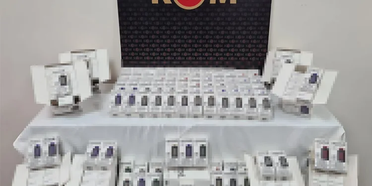 Kaçak elektronik sigaralar ele geçirildi
