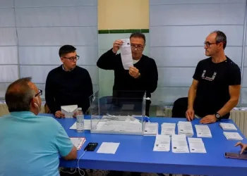 Belediye başkanı yazı tura ile seçildi