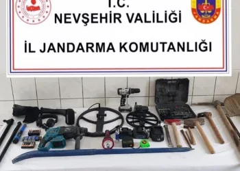 Kaçak kazı yapanlar suçüstü yakalandı