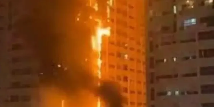 BAE’de çok katlı binada yangın