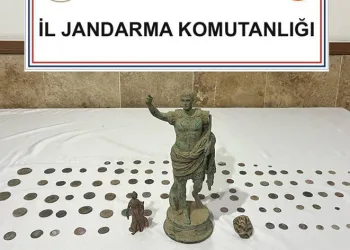 Burdur’da tarihi eser operasyonu