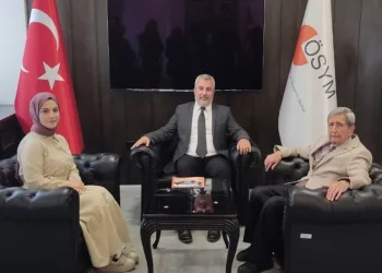 YKS’ye giren en genç ve en yaşlı aday bir araya geldi
