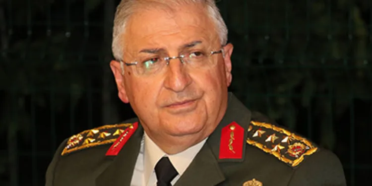 Bakan Güler, Türk gazetecilerle NATO’da