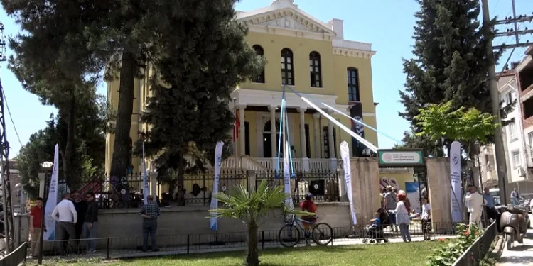 133 yıllık konak halk eğitim merkezi oldu