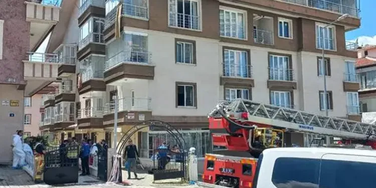 Böcek ilacı zehirlenmesi: 2 ölü, 10 hasta