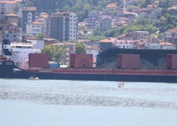 Liman’da mayın şüphesiyle arama