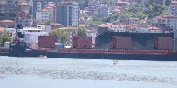 Liman’da mayın şüphesiyle arama