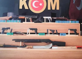 Kukla Operasyonu: 11 gözaltı