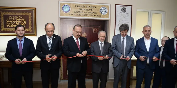 Yazma Eserler Kütüphanesi ve Sergi Salonu Açıldı