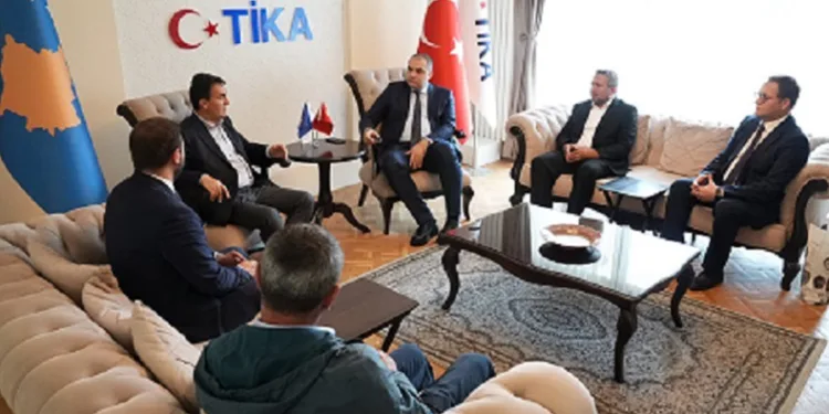 Başkan Dündar’dan Kosova’da ziyaretler