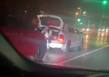 Sosyal medya için canlarını tehlikeye attılar
