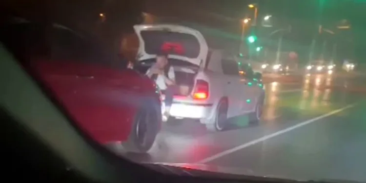 Sosyal medya için canlarını tehlikeye attılar