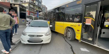 Otobüs yanlış park edilen araçtan dolayı geçemedi