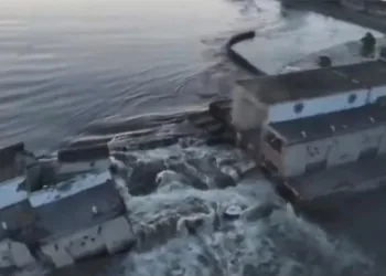 Santral vuruldu, sel uyarısı yapıldı