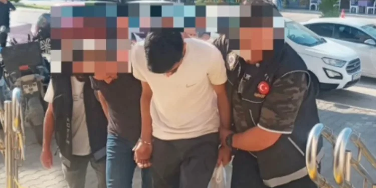 Çeşme’de zehir operasyonu