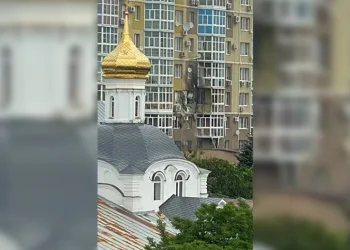 Rusya’da bir apartmana İHA düştü