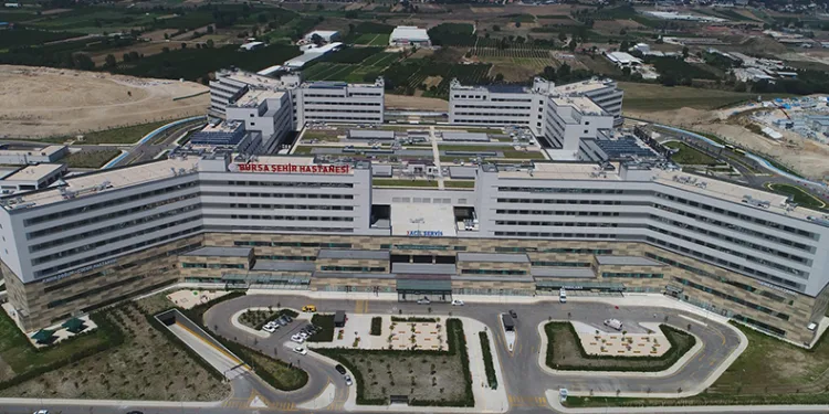Minimal invaziv kalp cerrahisi hastalara şifa oluyor