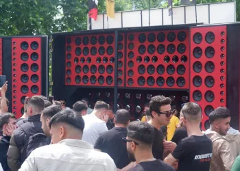 1,5 milyonluk ses sistemi