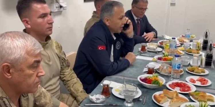 Erdoğan, Mehmetçik’in bayramını kutladı