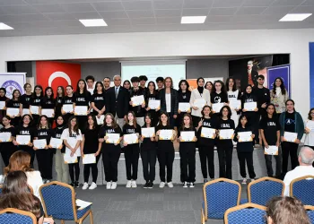 Bursa’da örnek projede sertifika heyecanı
