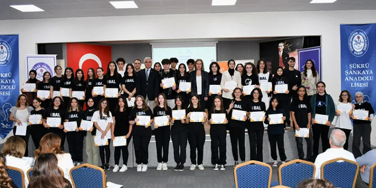 Bursa’da örnek projede sertifika heyecanı