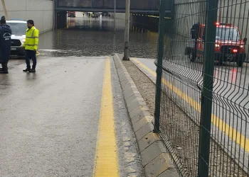 Ankara’da alt geçitleri su bastı
