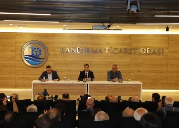 Bandırma il olabilmek için toplandı