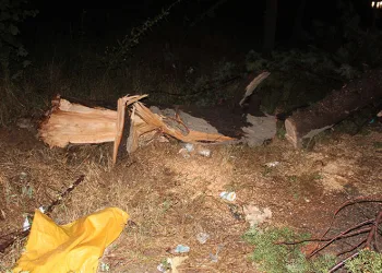 Fırtına Alaşehir’i savaş alanına çevirdi