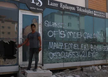 ‘Sayın hırsız, malzemeleri bana geri sat’