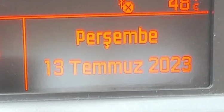 Termometreler 48 dereceyi gösterdi