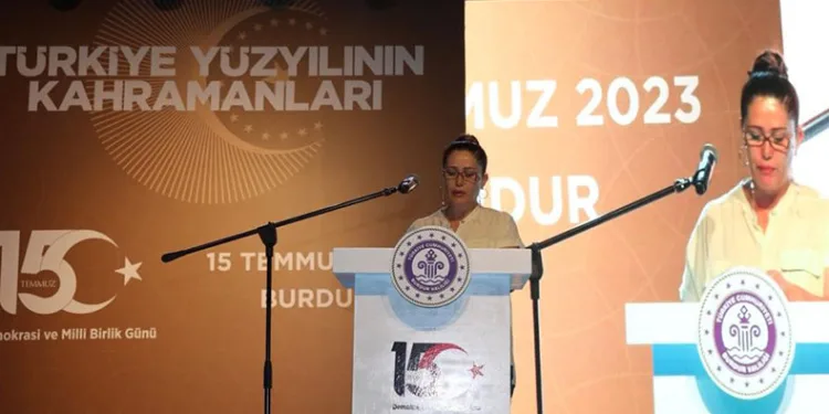 “Ayakta ölmek diz üstünde yaşamaktan daha onurludur”