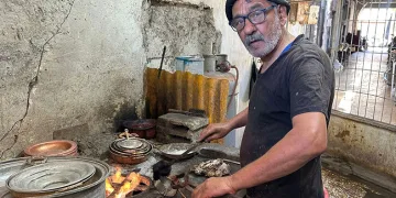 Ateş karşısında bunaltan mesai