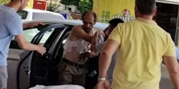 Ağaç keserken dal koluna saplandı