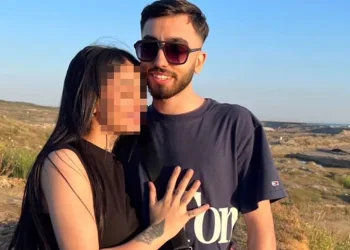 Dakikalarca konuşup kurşun yağdırdı