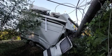 Canlı yayın aracı kaza yaptı