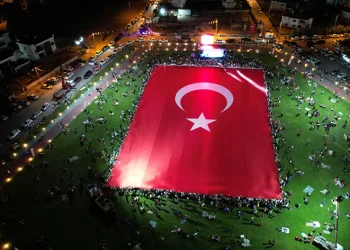 Dünyanın en büyük Türk bayrağı