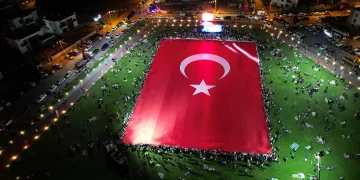 Dünyanın en büyük Türk bayrağı
