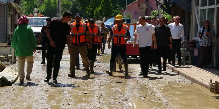 Bakan Yerlikaya Zonguldak’ta